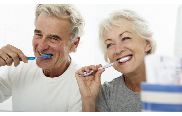 Tư vấn nha khoa cho người cao tuổi Tiền Giang