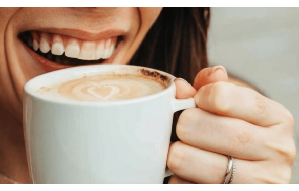 Sau Khi Bọc Răng Sứ Có Nên Uống Cà Phê? Những Thực Phẩm Cần Lưu Ý Sau Khi Bọc Răng Sứ